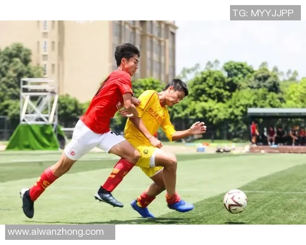 恒大足球明星队携手打造中国足球新未来，助力青少年成长与发展