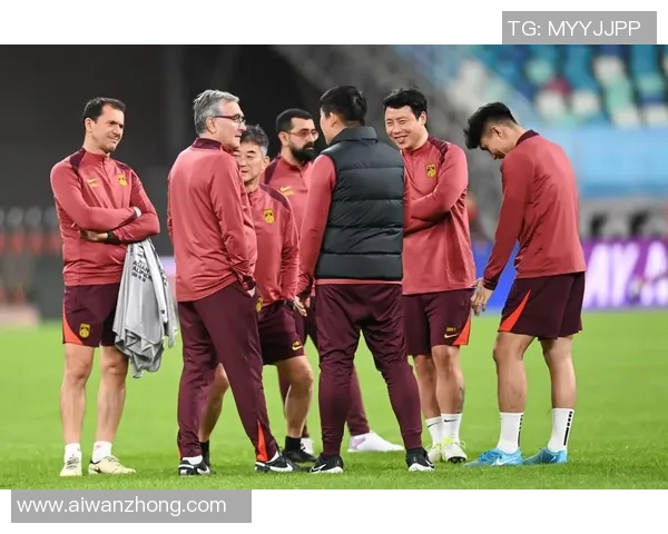 捕捉足球明星的帅气瞬间展现运动魅力与青春活力的完美结合